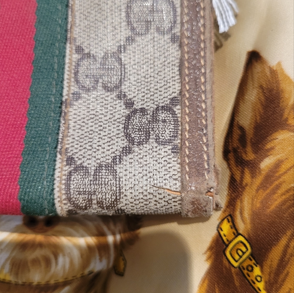 Gucci Tan "GG" Supreme Coated Canvas And Leather Bi-Fold Wallet - Picture 3 of 13